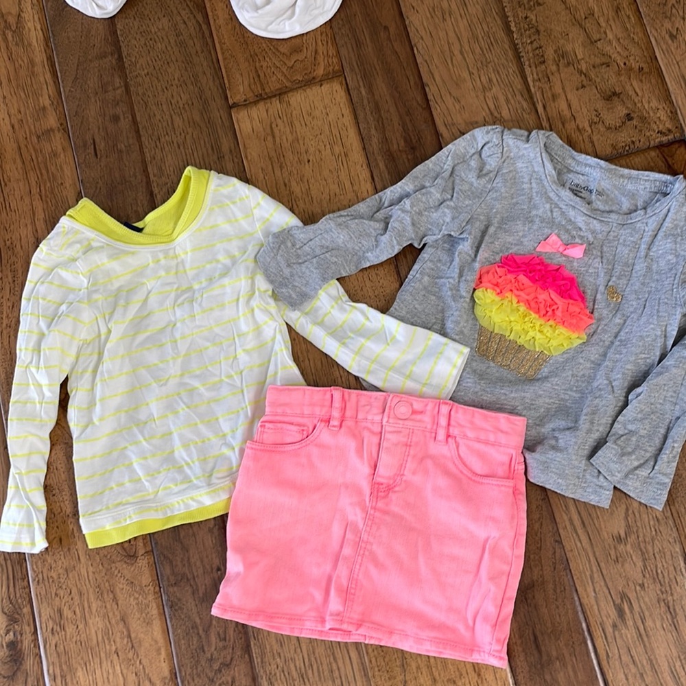 Gap neon set of 3 pieces, size 2-3 toddler
